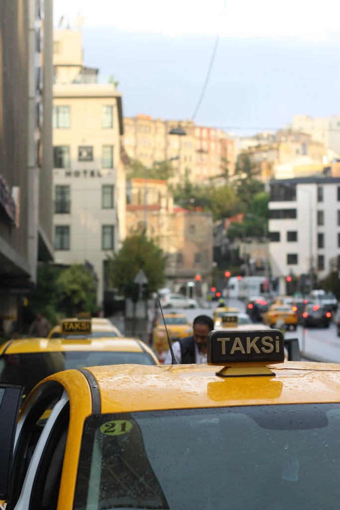 Kapaklı taksi yolculuğunda konforlu ulaşım